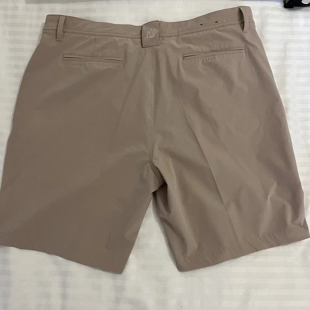 FootJoy Shorts Mens 38 Tan Performance Stretch Flat Front FJ Logo Athletic Golf - Picture 8 of 9